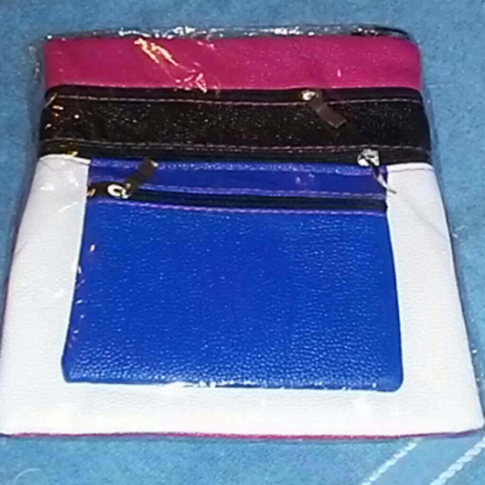 SHOULDER BAG